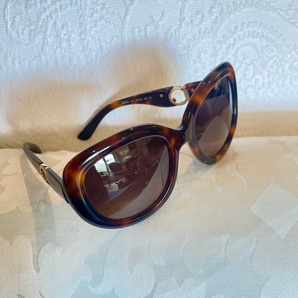 SALVATORE FERRAGAMO Tortoise Shell Sunglasses - Picture 4 of 15